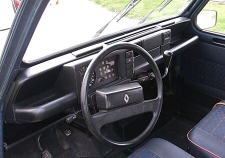 Renault R 4 GTL, einer der Letzten, TÜV neu mit H Kennz.