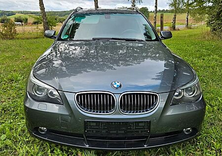 BMW 523i touring -