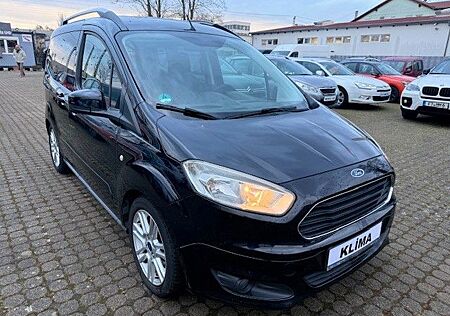 Ford Tourneo Courier Titanium