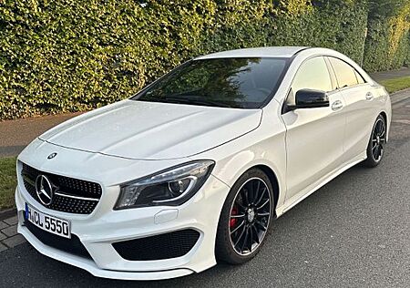 Mercedes-Benz CLA 250 AMG Line Night Paket *45AMG Heck*