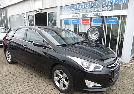 Hyundai i40 cw Style Diesel-Kamera-PDC-Navi-Sitzh.-Tempo