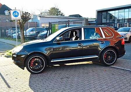 Porsche Cayenne Turbo *Standheizung**Luft*21" SportPlus*