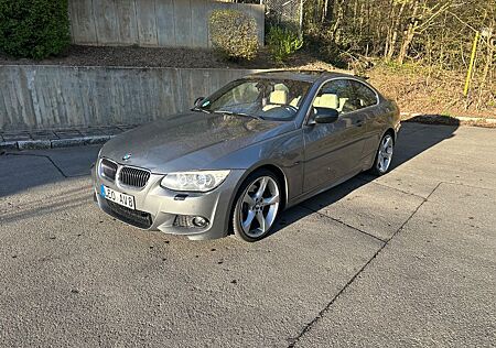 BMW 325i Coupé -