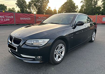 BMW 318i Cabrio - Navi Vollleder Xenon PDC