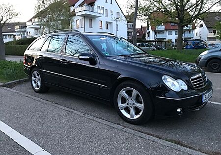 Mercedes-Benz C 230 T V6 AVANTGARDE S203