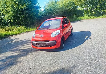 Citroën C1 neu TÜV / scheckheftgepflegt