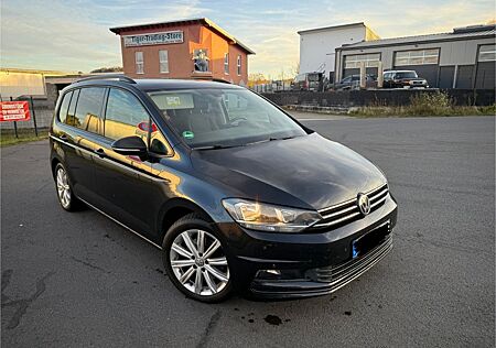 VW Touran Volkswagen 2.0 TDI SCR Comfortline Schaltgetriebe