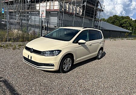 VW Touran Volkswagen 2.0 TDI SCR DSG