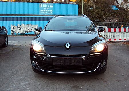 Renault Megane III Voll-Grandtour BOSE Edition-Automatik