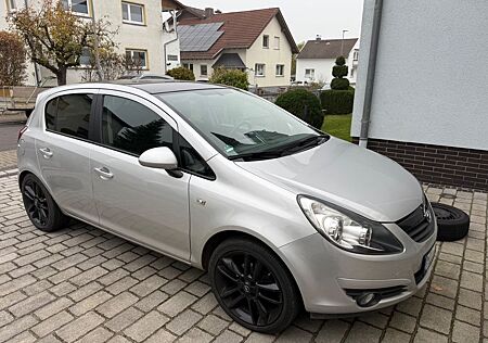 Opel Corsa D 1.4 8-fach bereift