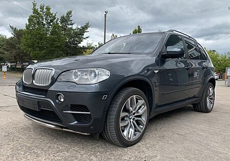 BMW X5 xDrive40d 1.Hand Standheizung AHK 20" ALU