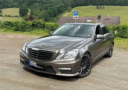 Mercedes-Benz E 200 CDI BlueEFFICIENCY AVANTGARDE AHK Automat