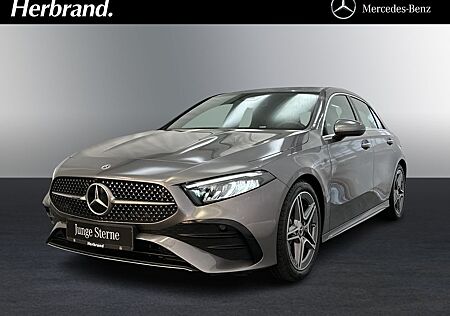 Mercedes-Benz A 180 AMG KeylessGo Sportsitze LED Kamera 18"LM