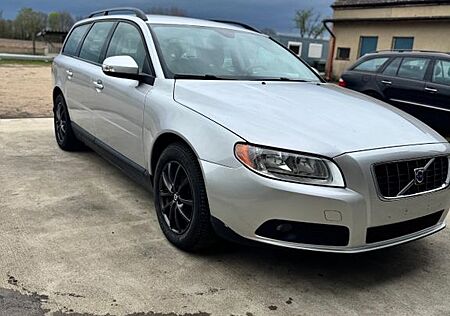 Volvo V70 2.0 -