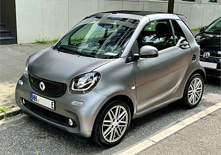 Smart ForTwo Cabrio EQ prime Navi JBL DAB+ SitzHZ Kam