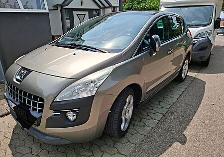Peugeot 3008 Business-Line HDi FAP 150 Business-Line