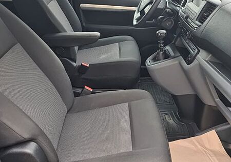 Toyota Verso Mixto 2,0 90kw L2