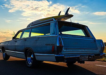 Ford Mercury Colony Park Station Wagon - Woodie