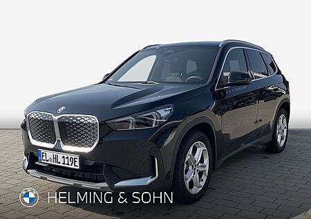 BMW iX1 eDrive20 - DAB / LED / RFK / Komfortzg. / Kl