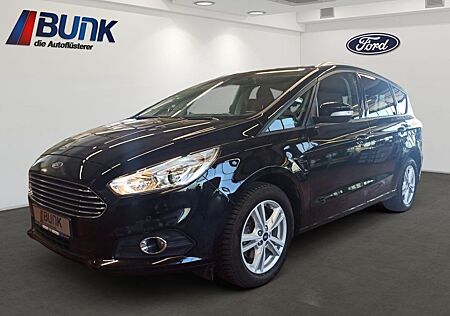 Ford S-Max Business 1.5L / 7-Sitzer / Navi