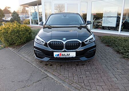 BMW 118 d Advantage Auto LED Navi PDC