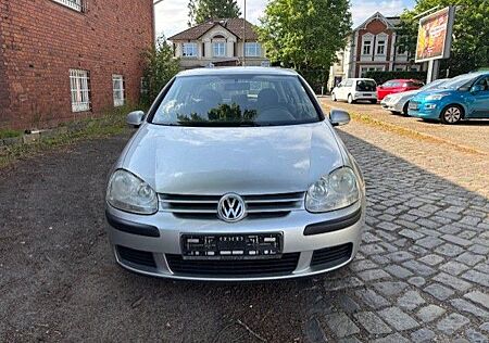 VW Golf Volkswagen V Lim. Trendline