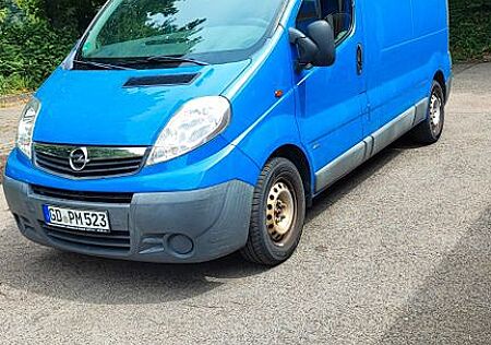 Opel Vivaro Langversion. LKW Zulassung