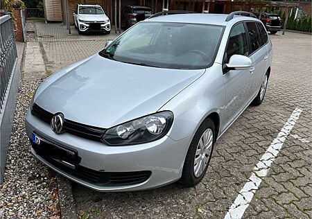 VW Golf Volkswagen 1.6 TDI DSG Variant TÜV bis 10/26