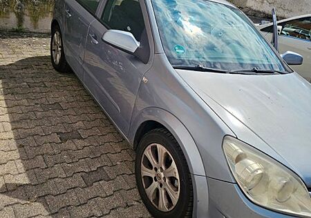 Opel Astra 1.9 CDTI 74kW -