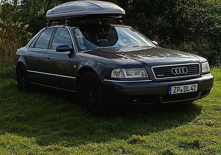 Audi A8 4.2 tiptronic quattro -