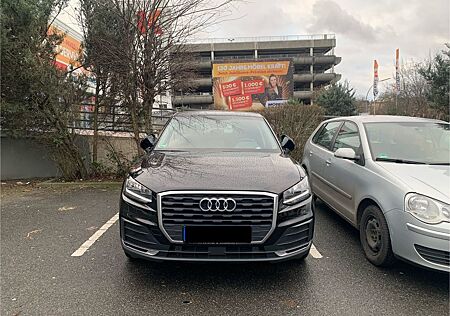 Audi Q2 35 TDI S tronic *NAV*GRA*PDC+*