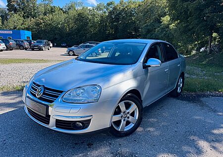 VW Jetta Volkswagen 1.6/1Hand/Neue Tüv