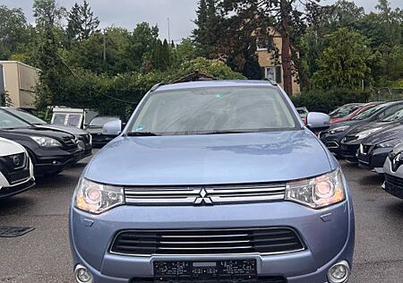 Mitsubishi Outlander PHEV Plus 4WD