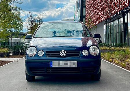 VW Polo Volkswagen 2003, TÜV vorhanden, 8-fach bereift