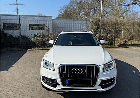 Audi Q5 2.0 TFSI S tronic quattro -