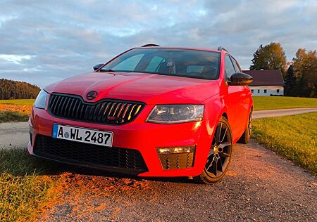 Skoda Octavia 2.0 TSI RS Combi RS Canton