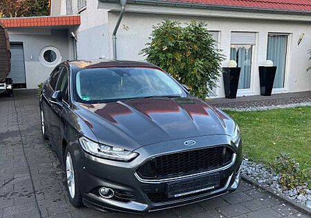 Ford Mondeo MK5 2,0 TDCi Titanium