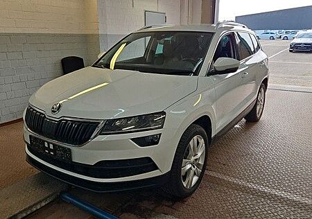 Skoda Karoq Style2.0D*4x4*LED*Navi*Leder*Kamera*1.Hand