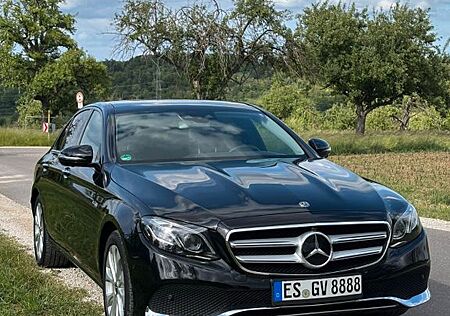 Mercedes-Benz E 400 Mercedes LED PANO 360 BURMESTER MASSAGE DIS