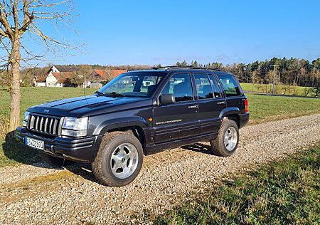 Jeep Grand Cherokee Limited LX 5.9 Auto Limited