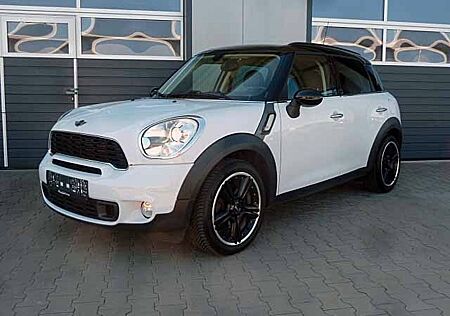 Mini Cooper SD Countryman Automatik Xenon Standheiz.