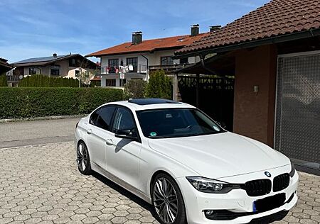 BMW 330d xDrive | Automatik | TÜV neu