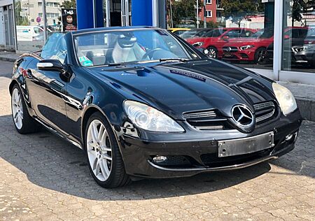 Mercedes-Benz SLK 280 * AMG Sport * Leder / Xenon * 2.Hand *