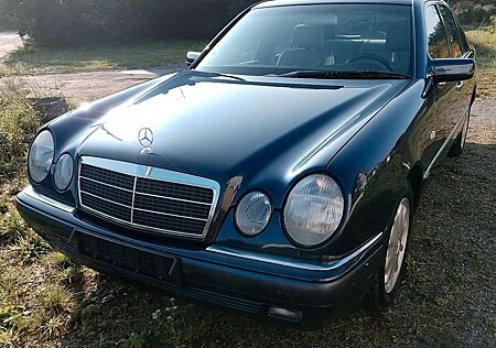 Mercedes-Benz E 320 ELEGANCE Elegance