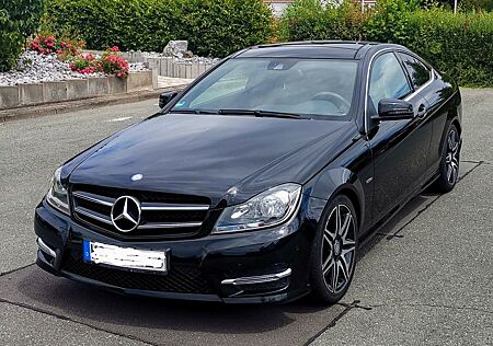 Mercedes-Benz C 250 AMG Sport Coupé Autom. Sport