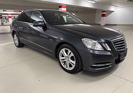Mercedes-Benz E 250 CDI 4MATIC BlueEFF. AVANTG. Autom. AVA...