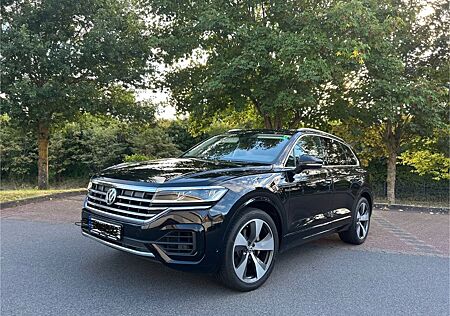 VW Touareg Volkswagen R-LINE 3.0 V6 TDI 210kW 4MOTION Tiptron