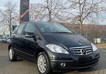 Mercedes-Benz A 180 Elegance*AUTOMATIK*KLIMA*NAVI*PDC*SHZG*