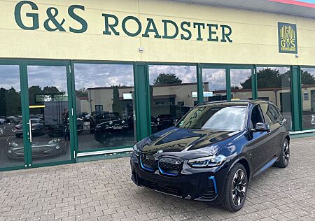 BMW iX3 IMPRESSIVE M-Sportpaket Panorama Dach