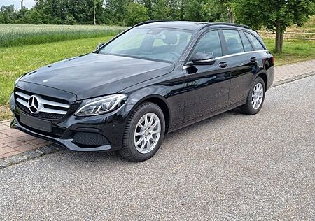 Mercedes-Benz C 220 BlueTEC T -